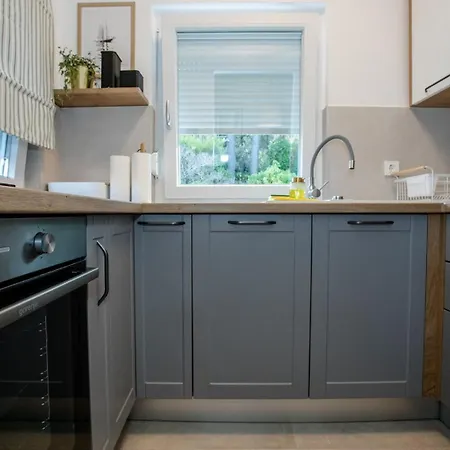 아파트 Apartmet Jadran 라브