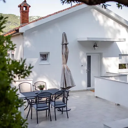 Apartmet Jadran 아파트 *