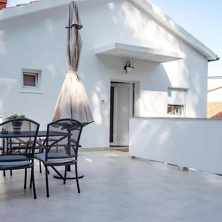 Apartmet Jadran 아파트